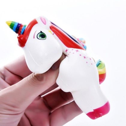 Squishy Licorne Volante étoile écrabouillé
